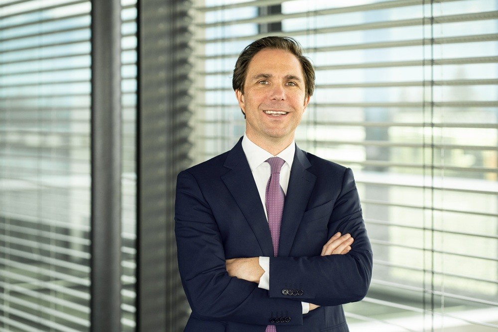 5 Wolfram Senger Weiss.jpg