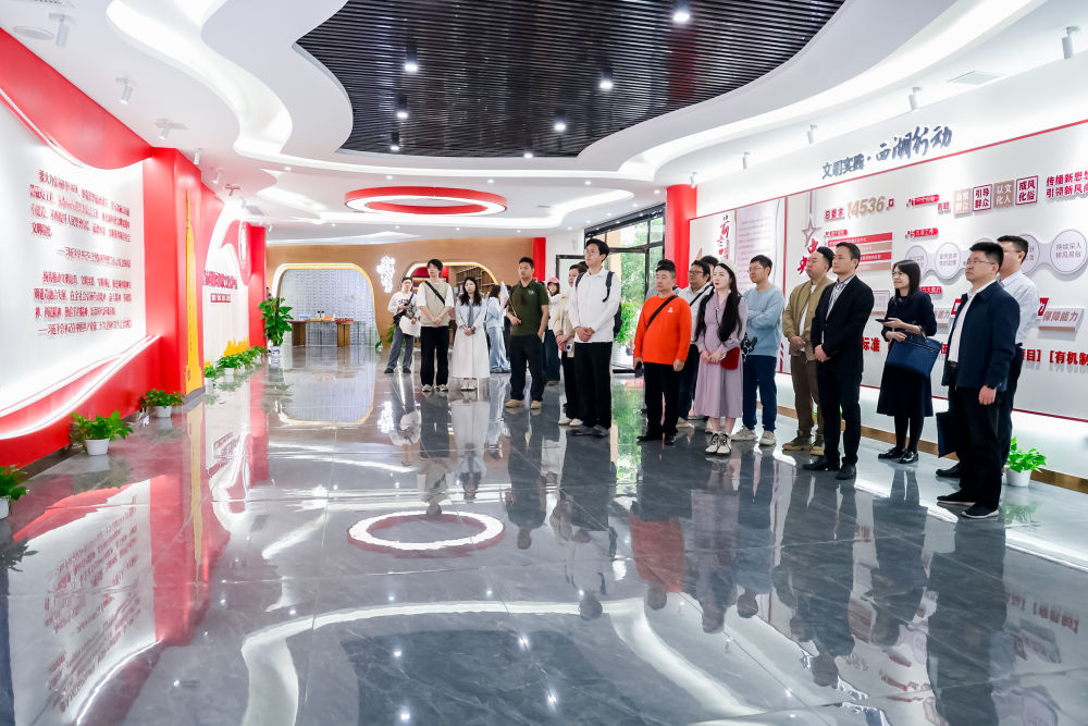 “烟火里的幸福西湖” 2025全国网络名人看南昌西湖活动启动