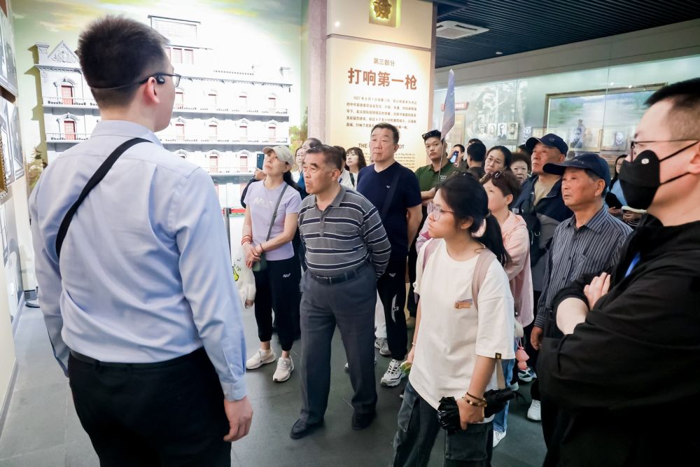 “烟火里的幸福西湖” 2025全国网络名人看南昌西湖活动启动